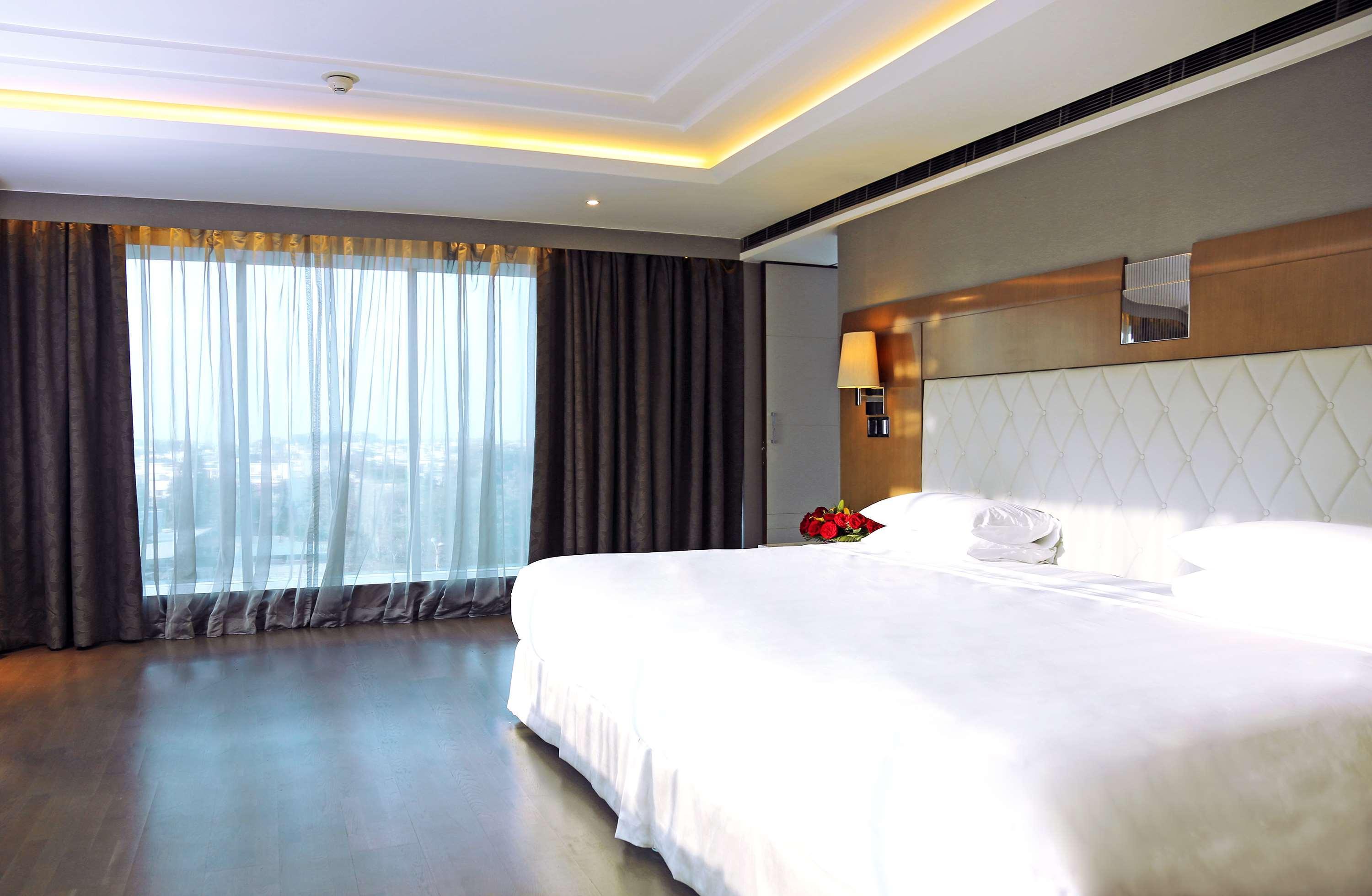 Hotel Hyatt Regency Ludhiana Exterior foto